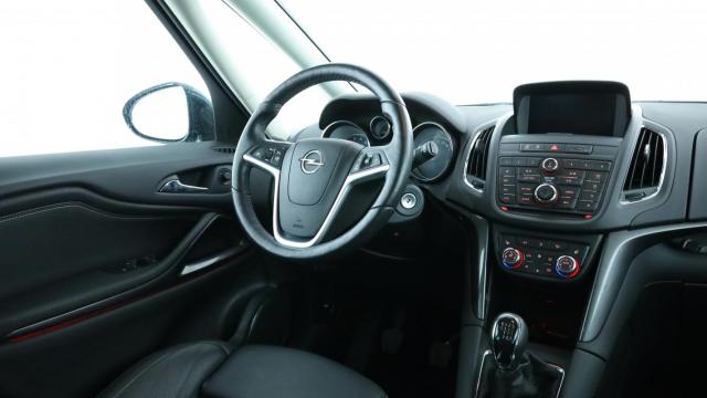 Opel Zafira Tourer image 5