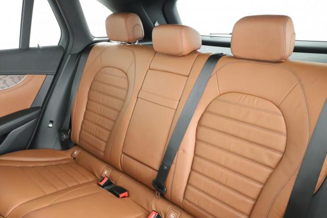 Mercedes Benz Glc image 6