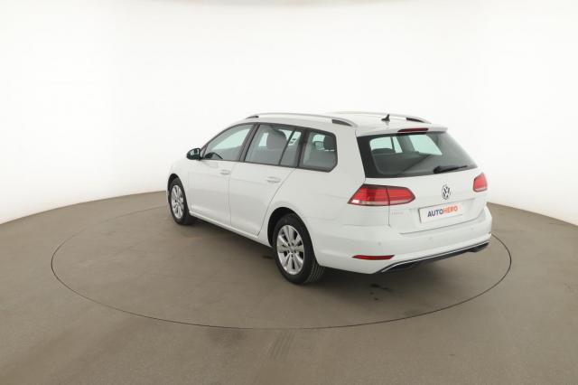 Volkswagen Golf Sw image 9