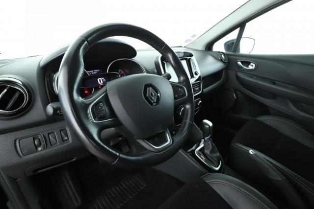 Renault Clio Estate image 3