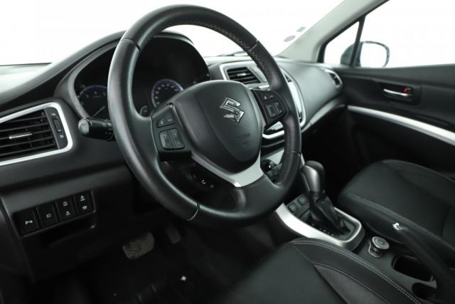 Suzuki Sx4 S-Cross image 1