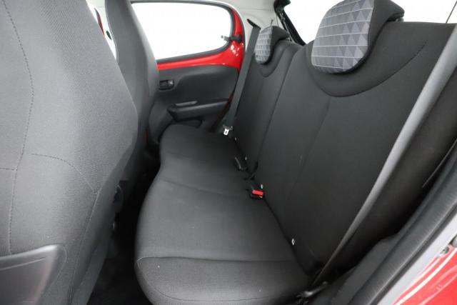 Peugeot 108 image 9