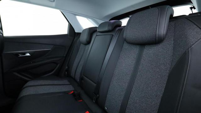 Peugeot 3008 image 1