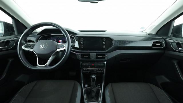 Volkswagen T-Cross image 5