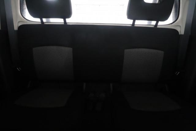 Mitsubishi L200 image 9
