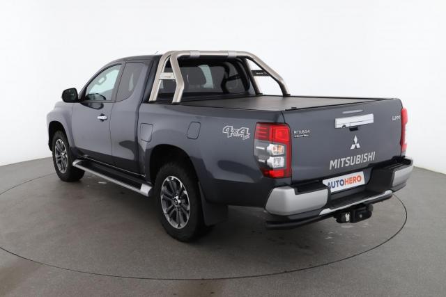 Mitsubishi L200 image 2