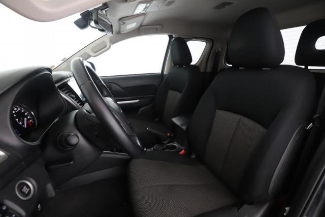 Mitsubishi L200 image 6
