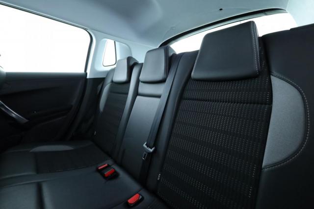 Peugeot 2008 image 4