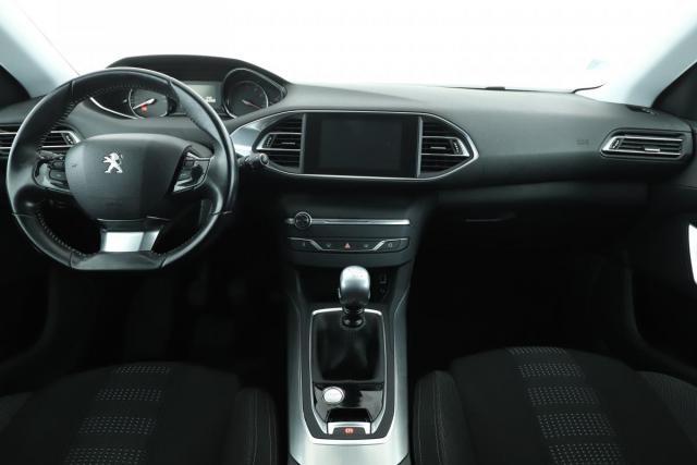 Peugeot 308 image 2