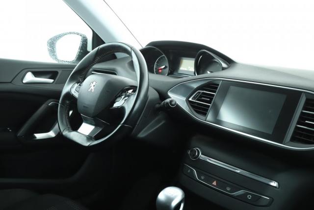 Peugeot 308 image 6