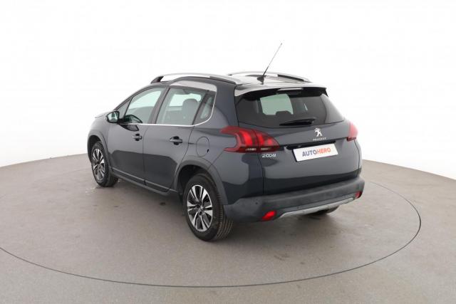 Peugeot 2008 image 8