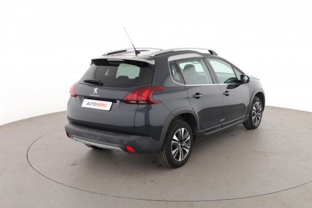 Peugeot 2008 image 2