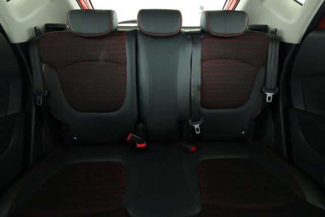 Renault Captur image 1