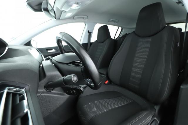 Peugeot 308 image 9