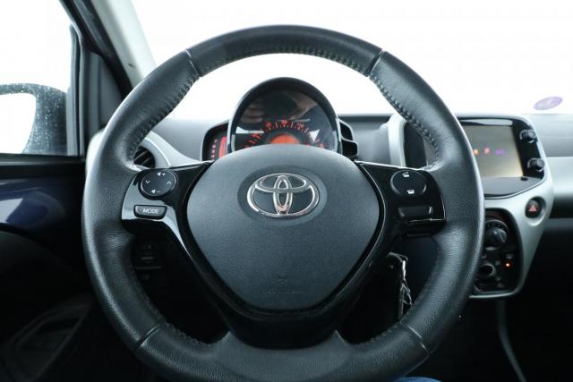 Toyota Aygo image 9