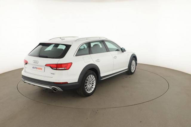 Audi A4 Allroad image 1