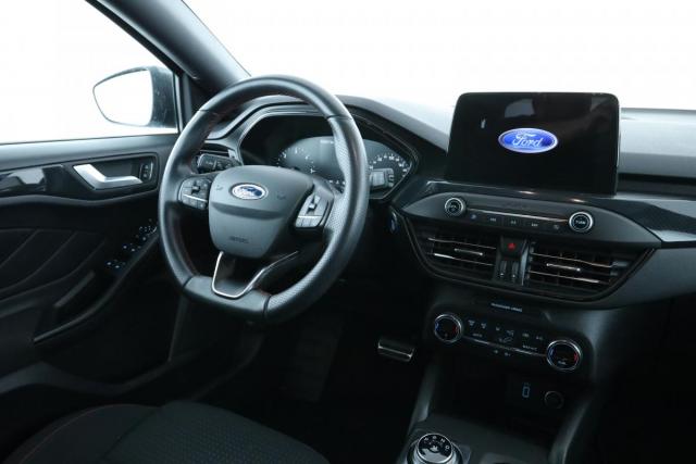 Ford Focus image 6