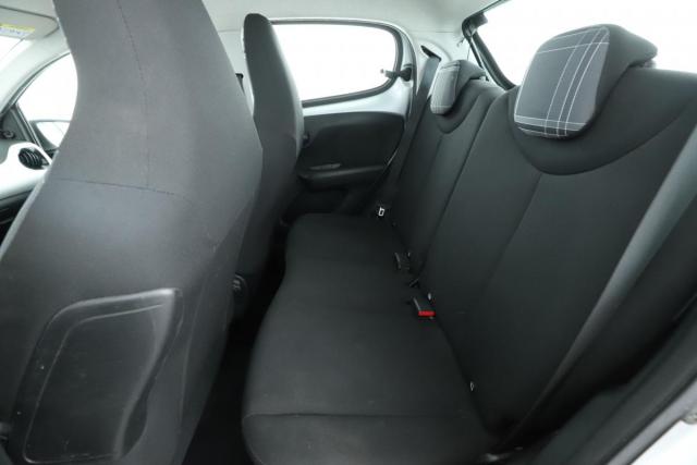 Peugeot 108 image 9
