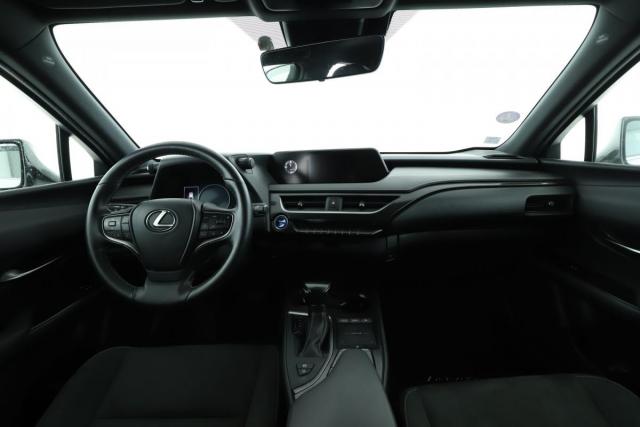 Lexus Ux image 5