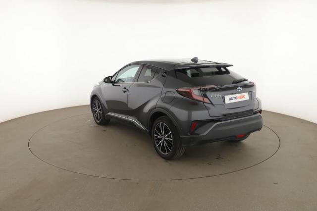 Toyota C-Hr image 8