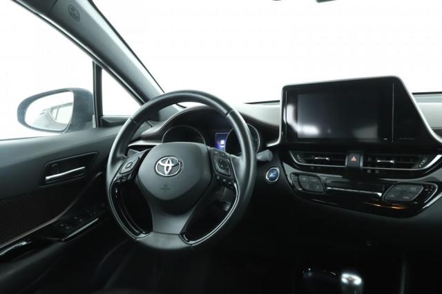 Toyota C-Hr image 6
