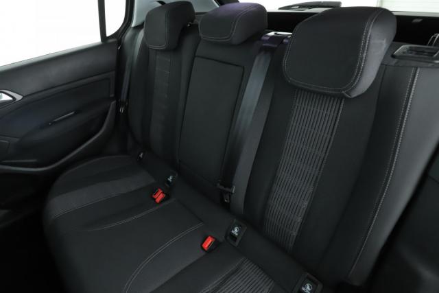 Peugeot 308 image 6