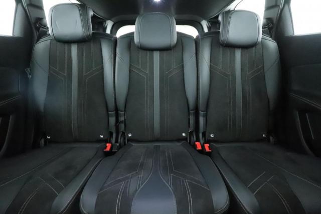 Peugeot 5008 image 8