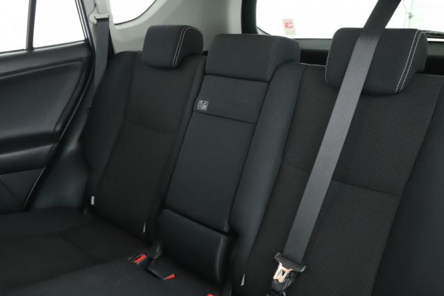 Toyota Rav4 image 9