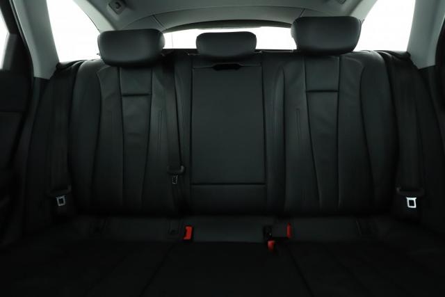 Audi A4 Allroad image 6