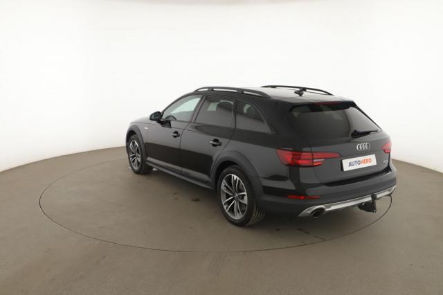 Audi A4 Allroad image 2