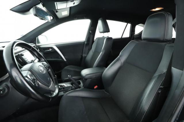 Toyota Rav4 image 5