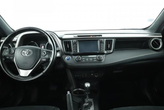 Toyota Rav4 image 8