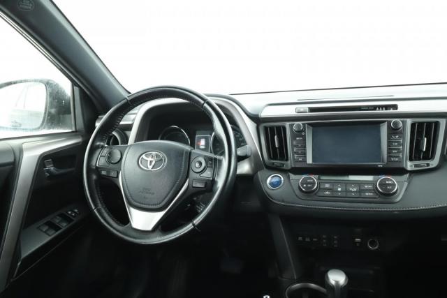 Toyota Rav4 image 9