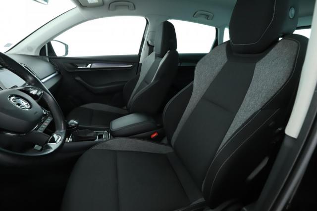 Skoda Karoq image 4