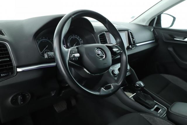 Skoda Karoq image 7