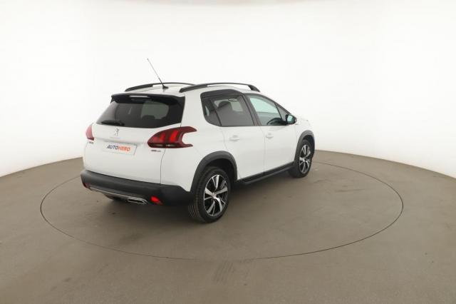 Peugeot 2008 image 9