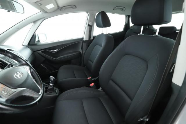 Hyundai Ix20 image 9