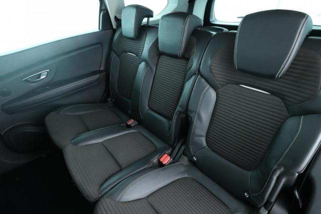 Renault Grand Scénic image 2