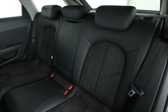 Audi A6 Allroad image 9