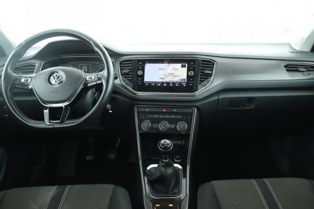 Volkswagen T-Roc image 7
