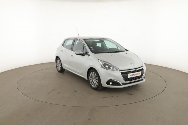 Peugeot 208 image 7
