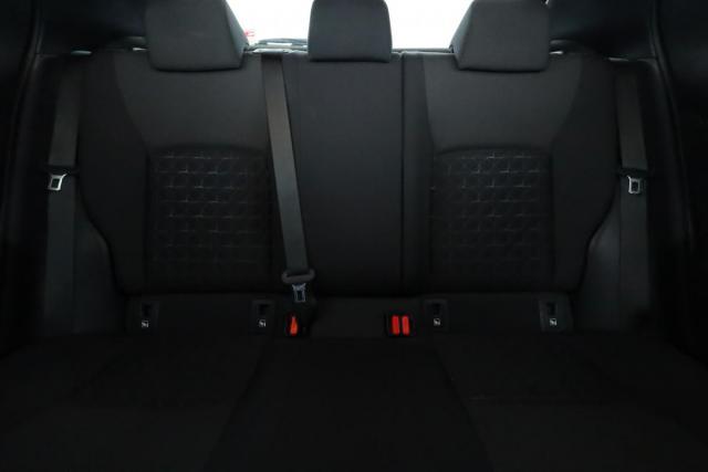 Toyota C-Hr image 3
