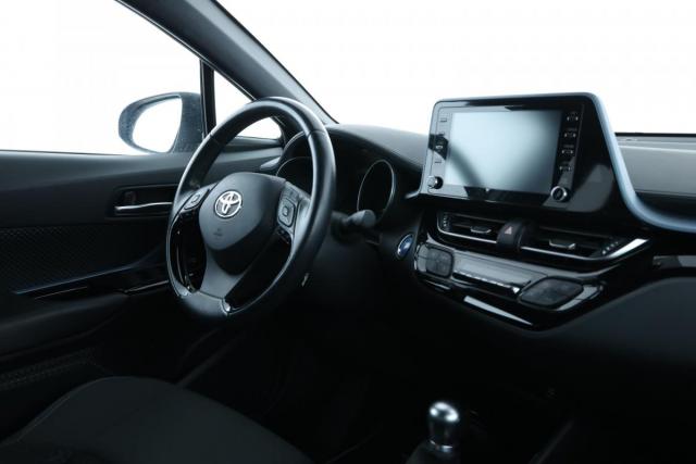 Toyota C-Hr image 2