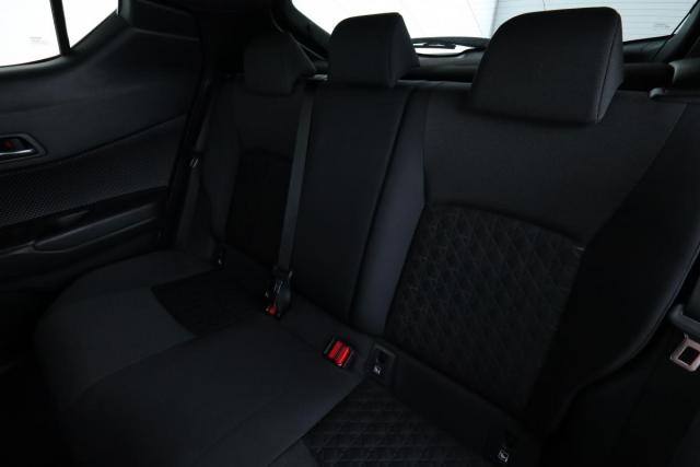 Toyota C-Hr image 4