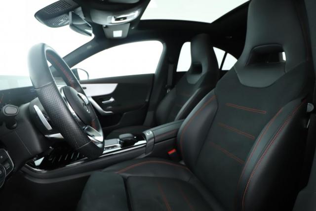 Mercedes Benz Cla image 7