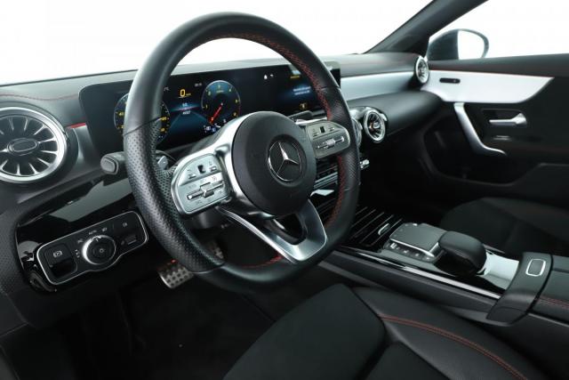 Mercedes Benz Cla image 4