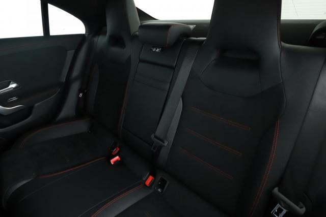 Mercedes Benz Cla image 3