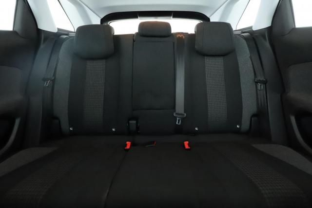Peugeot 3008 image 3