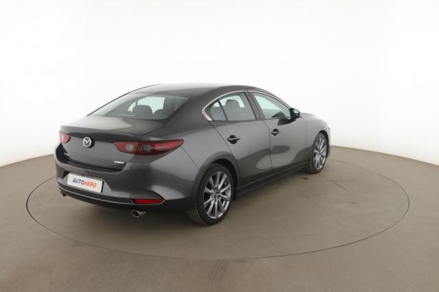 Mazda 3 image 7