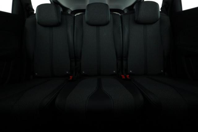 Peugeot 5008 image 2